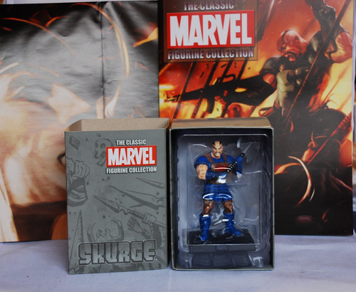 Classic marvel figurine - marvel,