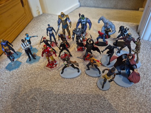 Marvel universe figures - universe,